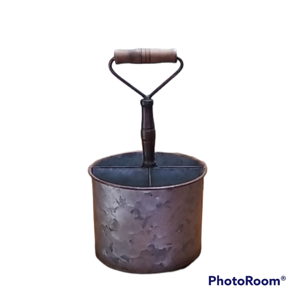 NWOT Farmhouse 4-part storage container